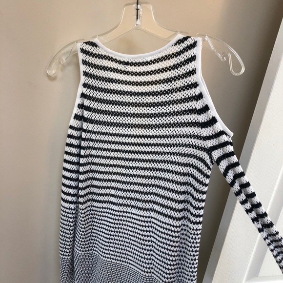 Rag and bone sweater with shoulder cut outs - Picture 1 of 2